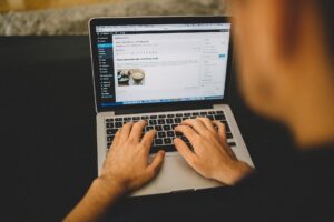 How to Build a Dropshipping Store with WordPress
