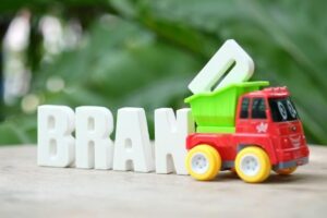 Branding and social media for dropshippers